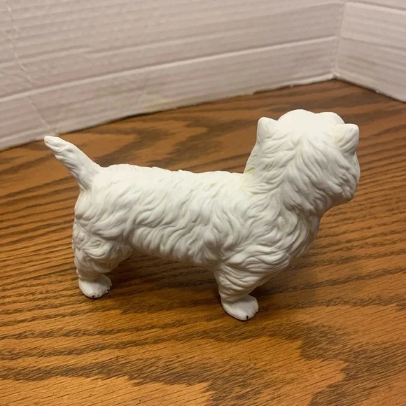 Cute Vintage West Highland Terrier crafted from high-quality porcelain - Picture 6 of 7